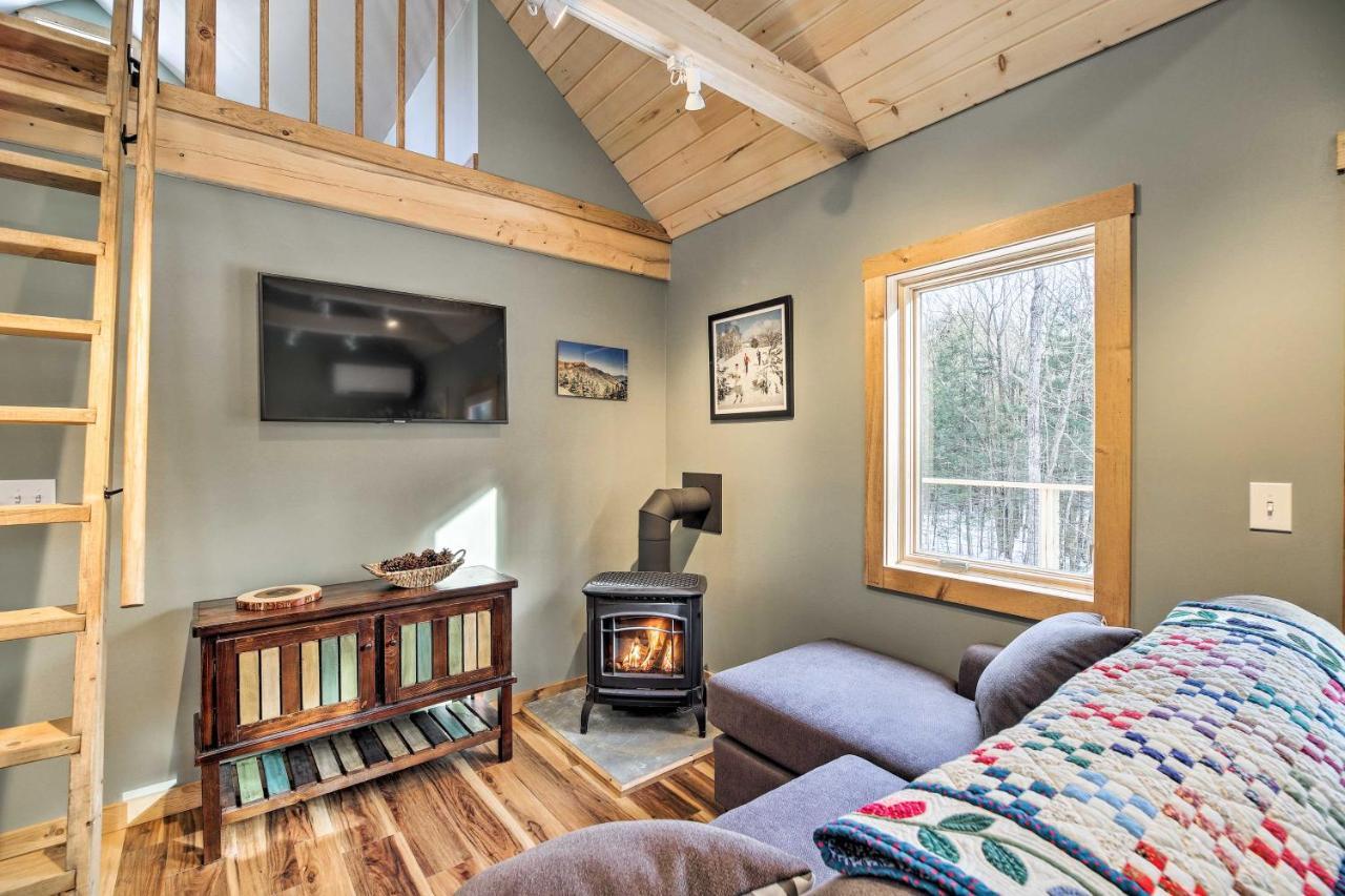 Morristown Newly Built Cabin With Hot Tub - 16 Mi To Stowe Mtn! 빌라 외부 사진